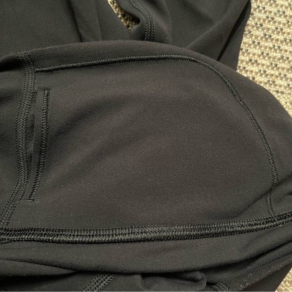 Lululemon Align Crop Sz 6 *21" In Black - Picture 7 of 8